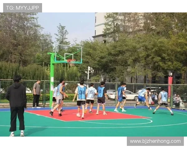 篮球点燃青春梦想让团队精神与激情在赛场上尽情绽放 篮球点燃青春梦想让团队精神与激情在赛场上尽情绽放