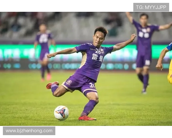 张军独家分享足球心得与技巧助你提升球技和战术理解