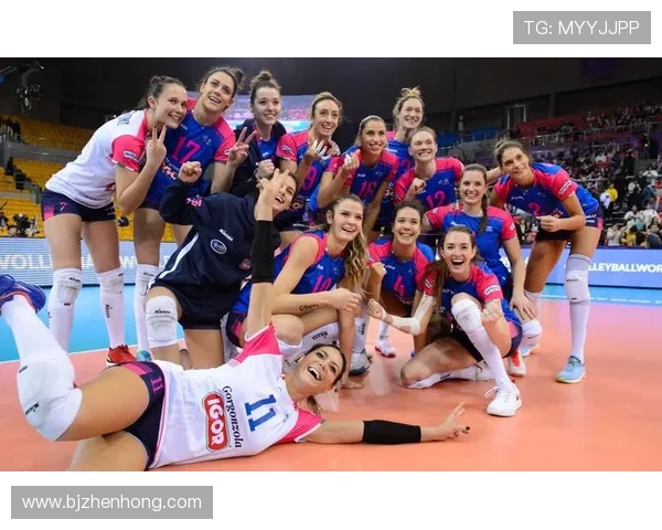 布尔萨与瓦基弗的巅峰对决展现女排竞技魅力与激情